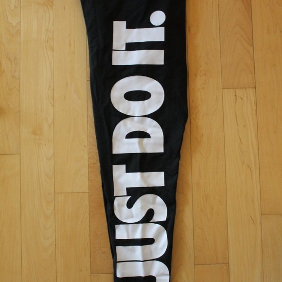 NWT WOMEN'S NIKE JUST DO IT LEGGINGS BLACK WHITE PLUS REGULAR - Picture 3 of 5